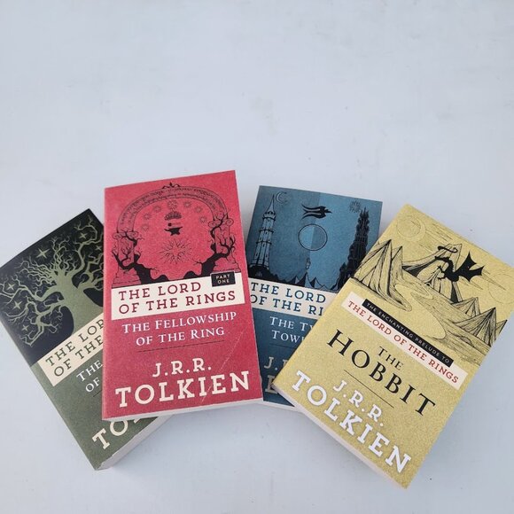 NEW J.R.R. Tolkien Book Bundle Set The Hobbit Lord of the Rings 4 Books Paperbac - Picture 2 of 9